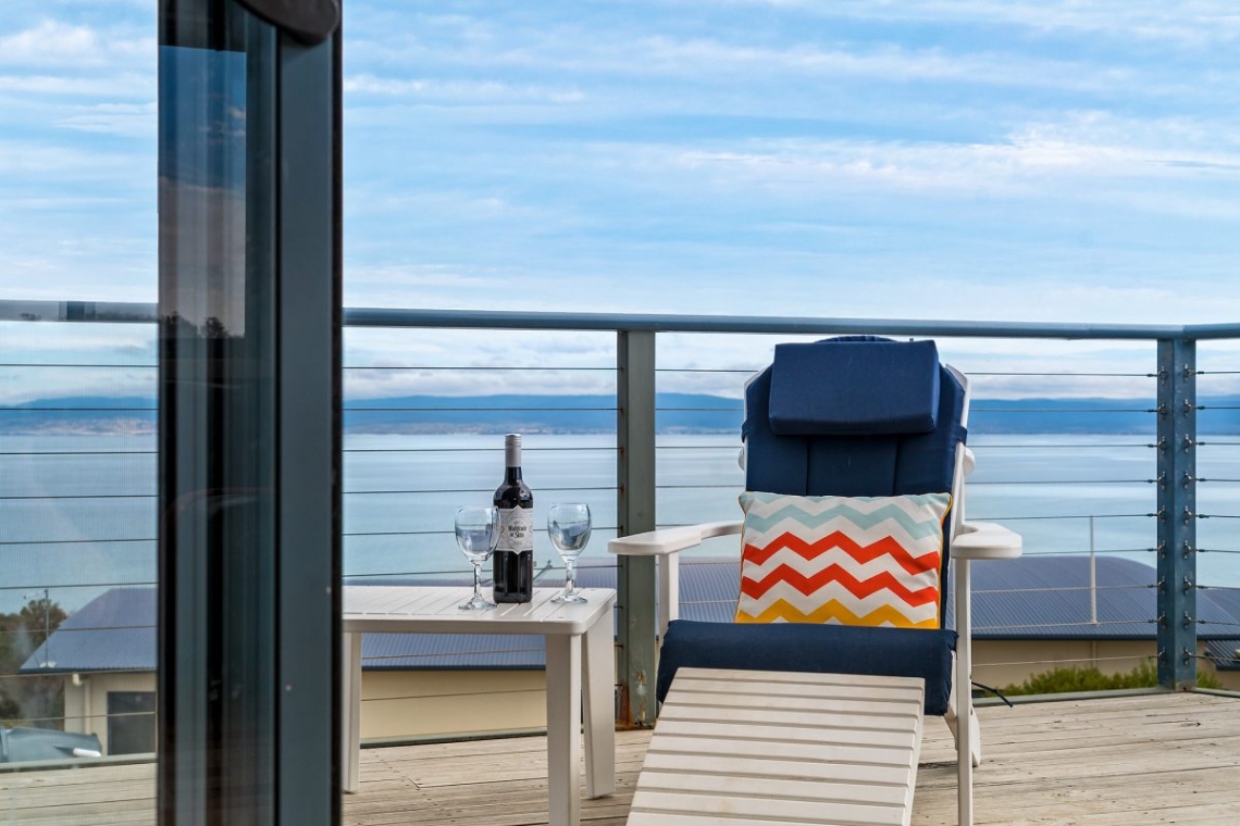 The Freycinet Dream - Coles Bay Holiday Rental - Freycinet Rentals - Bay Views